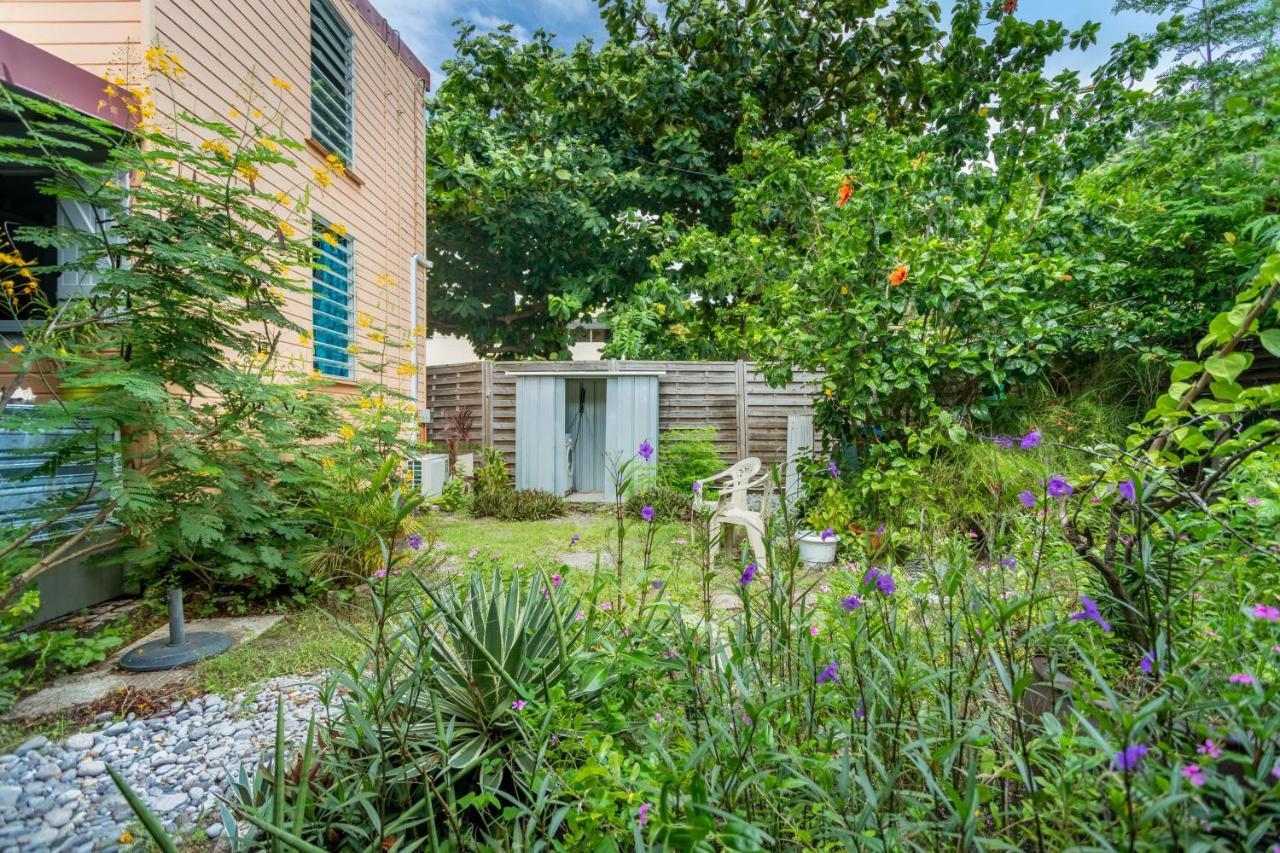 Appartement Charmant Au Carbet Avec Vue Sur La Mer 50 M² Le Carbet Esterno foto